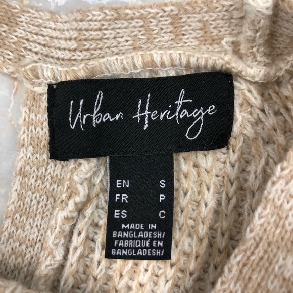 Urban Heritage Knit Sweater, with opening on the back and arms, Size S - Picture 4 of 7